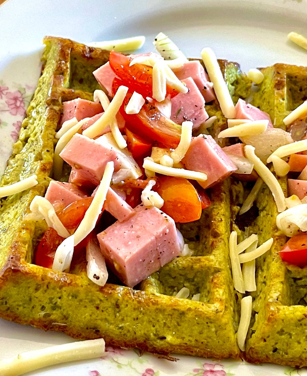 Творожные вафли с зеленью в духовке