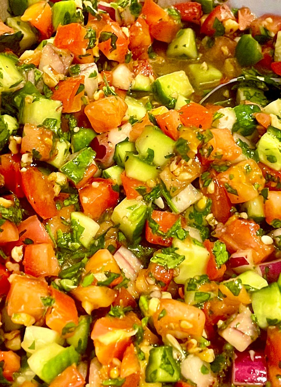 Гранатово-ореховая заправка для овощного салата