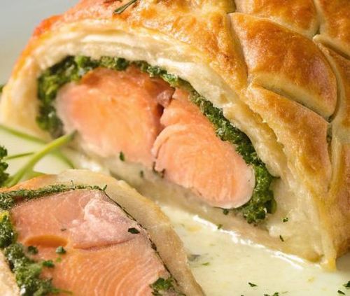 Лосось Веллингтон