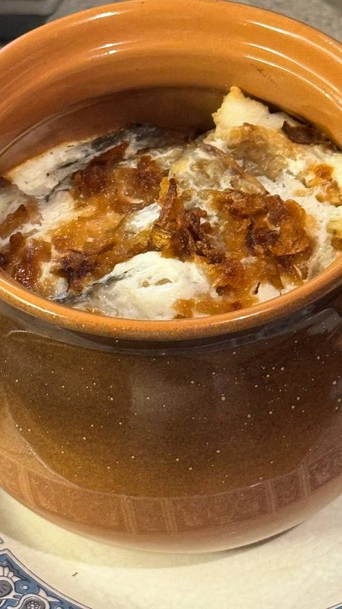 Рыба с гречкой в горшочке