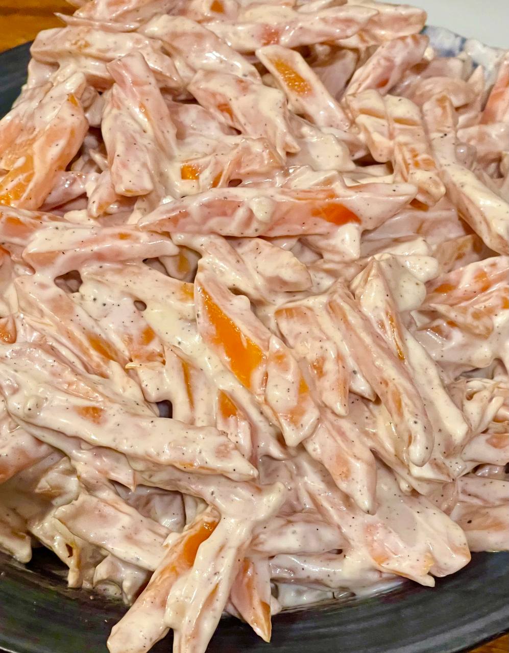 Морковь с йогуртом, крем-чизом и корицей